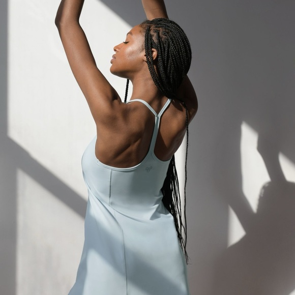 Aritzia Tna Court Dress - Picture 2 of 5